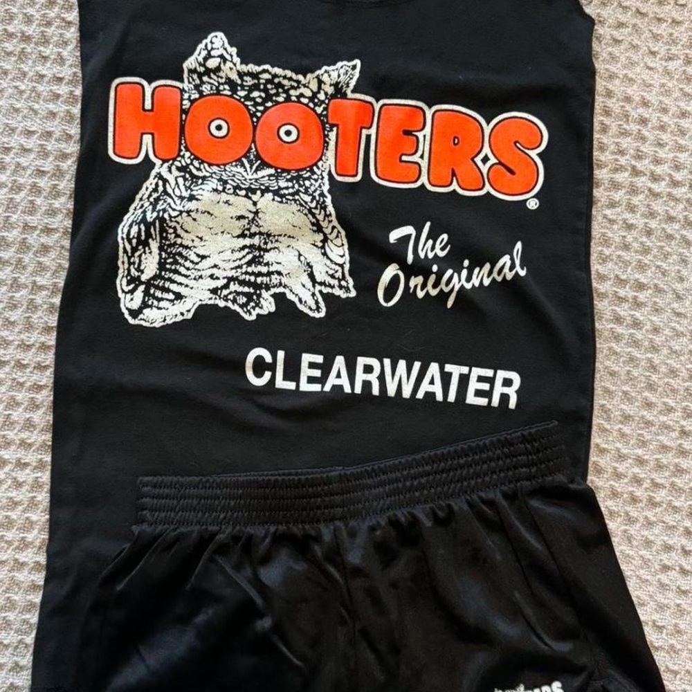 Hooters Uniform